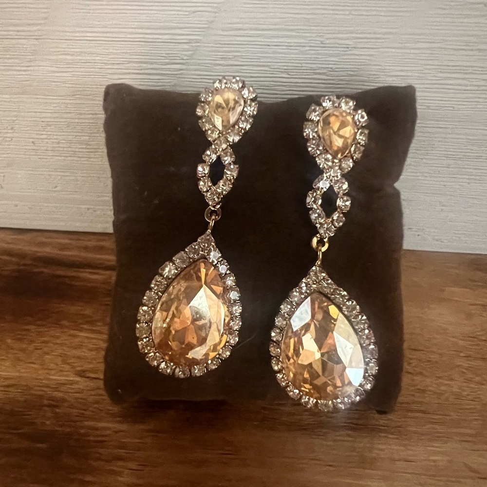 Long Drop Yellow Stone with Rhinestones Costume Jewlery ~ Great condition - Picture 5 of 10